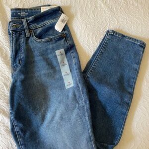 NWT Old Navy High-Rise OG Straight Jean Pants